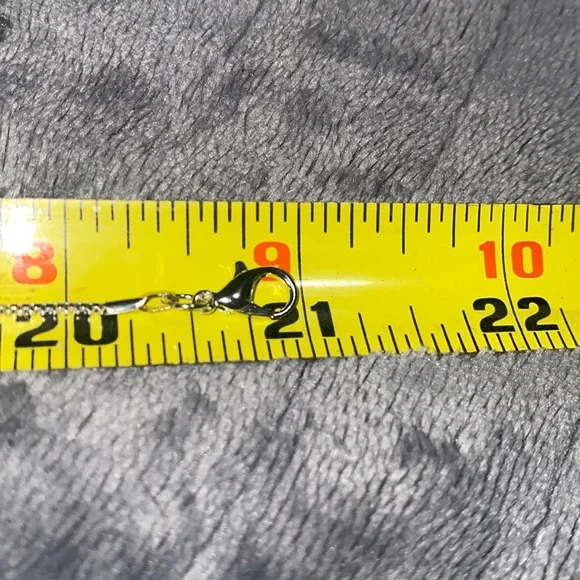 💫Brand new “H” letter necklace! - Picture 3 of 3